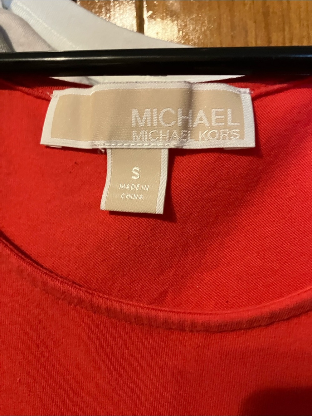 Nike Racerback Tank Tops & White and Gray Tees plus a set of clips w/ each one - Picture 8 of 16